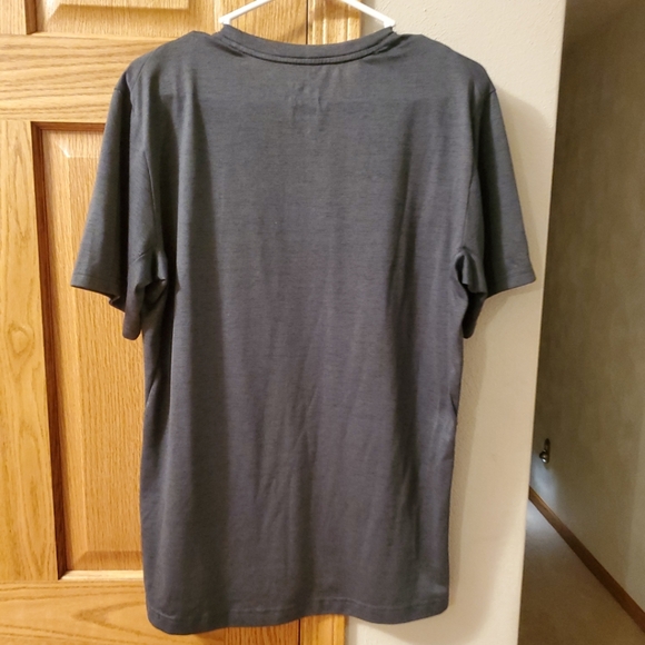 Nike Men's Gray With Black Swoosh Dri-Fit Medium Shirt - Picture 2 of 4